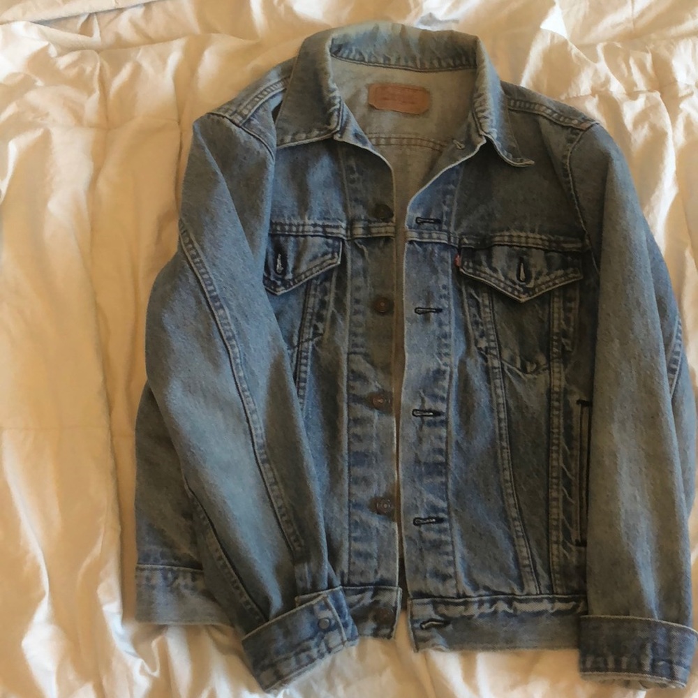 VINTAGE (20+ years old) Levi denim Jacket